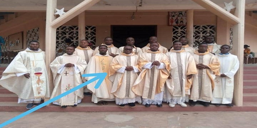 Joseph BASSITOME, du pr&ecirc;tre catholique au pr&ecirc;tre vodou / Les vraies raisons